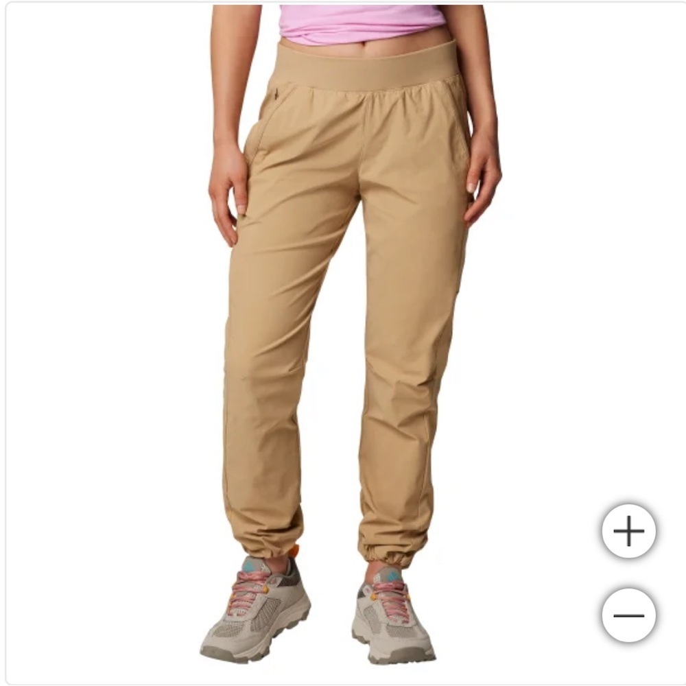 NWT Columbia Women's straight leg hiking Pant outdoor UPF 50 Tan‎